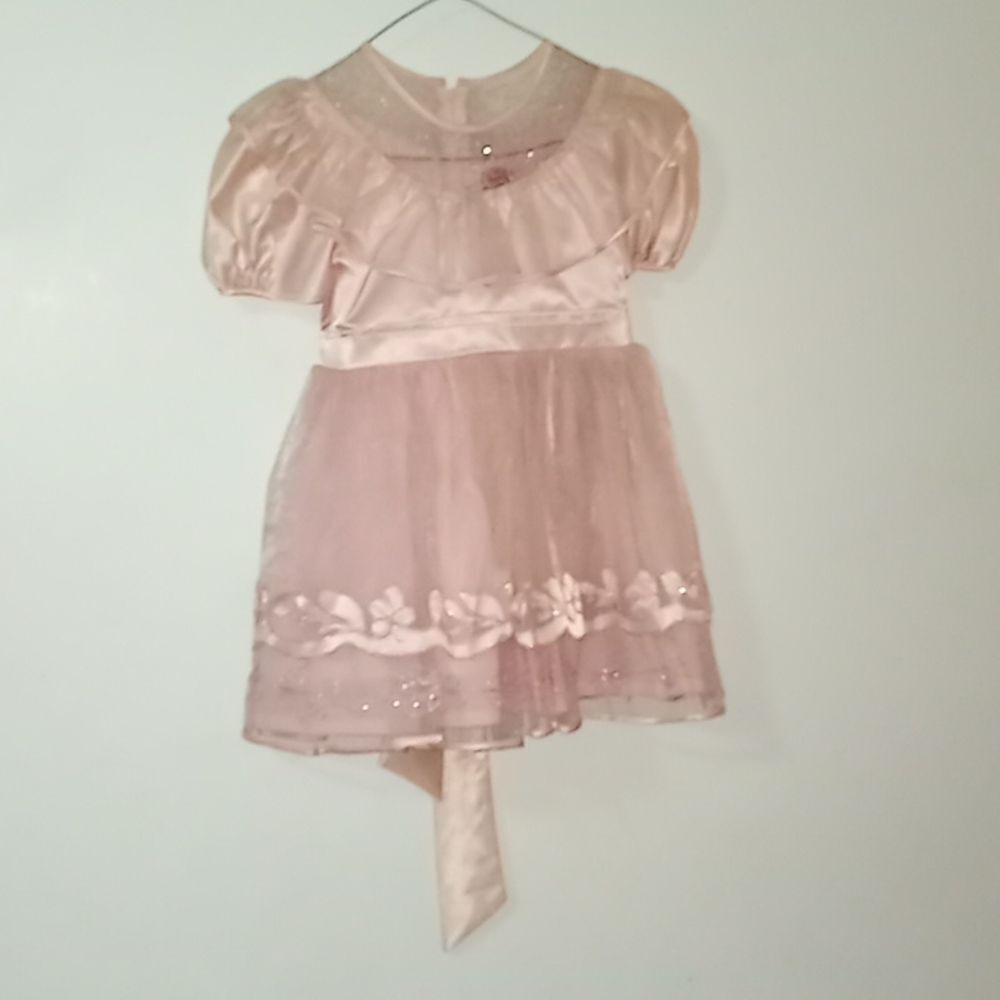 Sweet pink poof vintage girls dress size 6